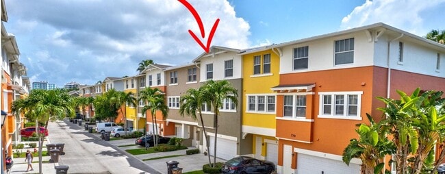 770 Millbrae Ct, Unit 5 in West Palm Beach, FL - Foto de edificio - Building Photo