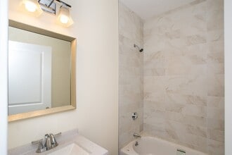 79 Brighton Ave, Unit #1A in Boston, MA - Foto de edificio - Building Photo