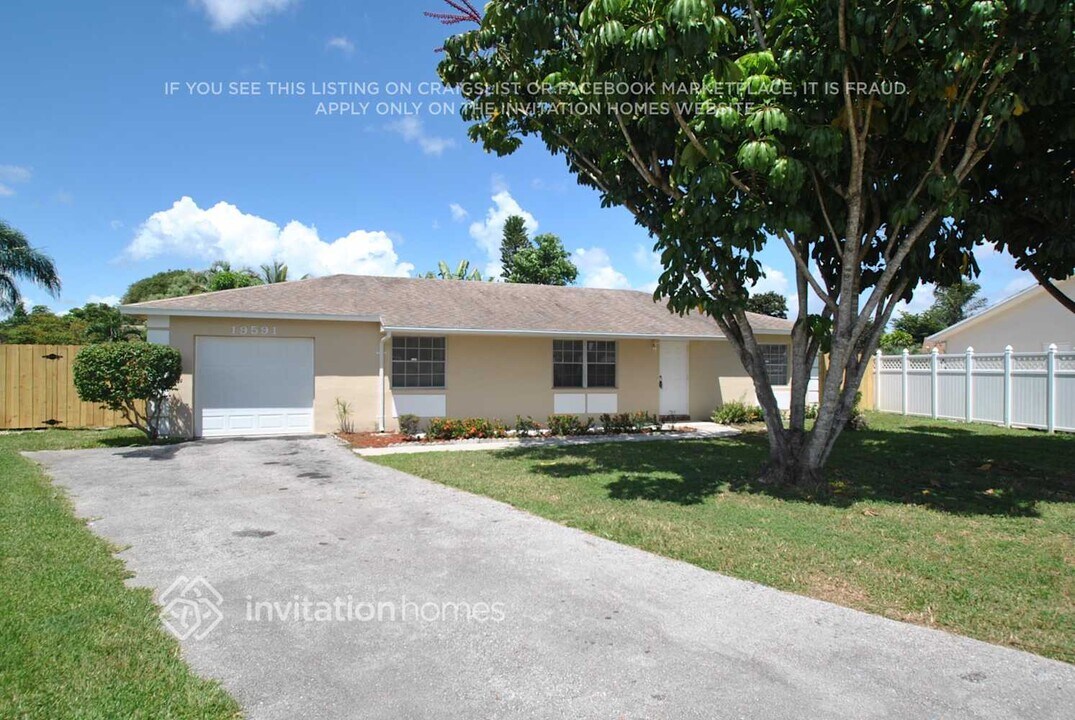 19591 Colorado Cir in Boca Raton, FL - Building Photo