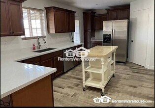 4136 W Beryl Ave in Phoenix, AZ - Building Photo - Building Photo