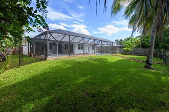 3315 SE W Snow Rd in Port St. Lucie, FL - Building Photo - Building Photo