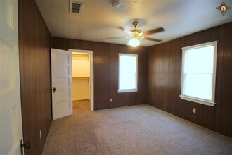1421 Ross St in Clovis, NM - Building Photo - Building Photo