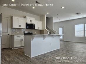 3812 Biddle St in Greensboro, NC - Building Photo - Building Photo