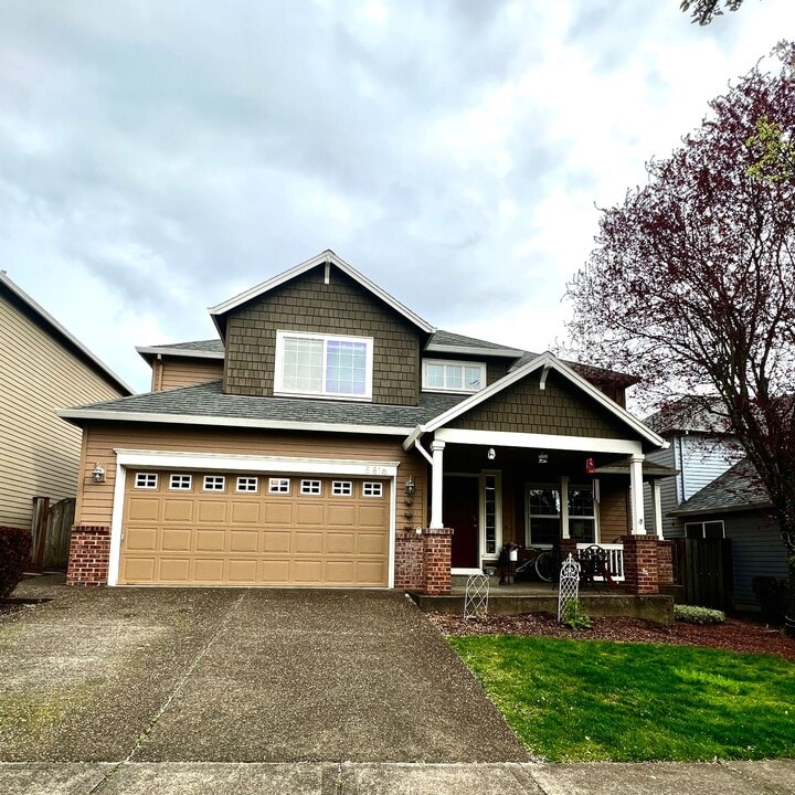 5816 NE Tunbridge St in Hillsboro, OR - Building Photo