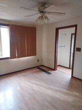 3627 E 35th Ave in Gary, IN - Foto de edificio - Building Photo