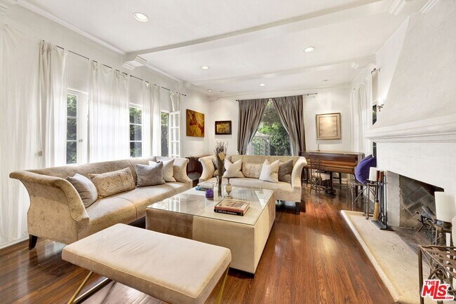 634 Highland Ave in Los Angeles, CA - Building Photo - Building Photo