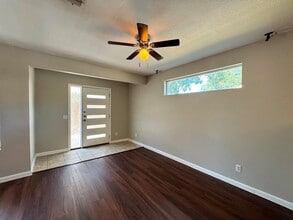 3003 Burning Oak Dr in Austin, TX - Building Photo - Building Photo