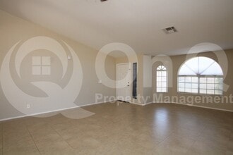 4173 E Meadow Lark Way in Queen Creek, AZ - Building Photo - Building Photo