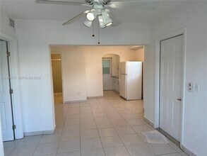 3630 SW 26th St in Miami, FL - Building Photo - Building Photo