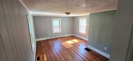 129 Essex Ave in Gloucester, MA - Building Photo - Building Photo