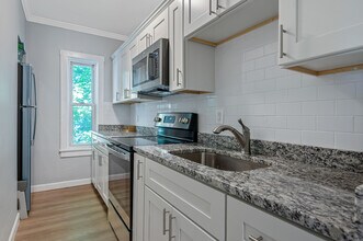 30 Hooper St, Unit 2 in Worcester, MA - Foto de edificio - Building Photo