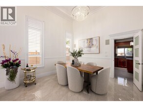 7451 Bates Rd in Richmond, BC - Building Photo - Building Photo