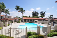 Casa de Palomar Apartments in Chula Vista, CA - Foto de edificio - Building Photo