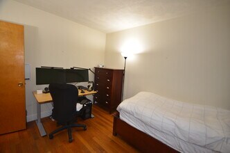 320 Tappan St, Unit 1B in Brookline, MA - Building Photo - Building Photo