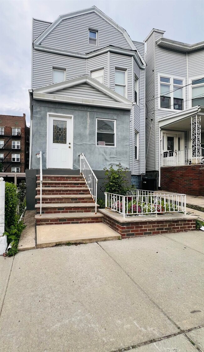 property at 66 46th St