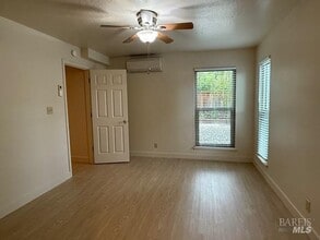 163 Virginia Hills Dr in Martinez, CA - Building Photo - Building Photo