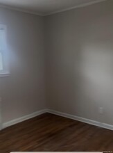 92 Lawrence St in Farmingdale, NY - Building Photo - Building Photo