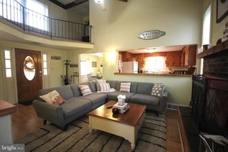 48 Poor Farm Rd in Pennington, NJ - Building Photo - Building Photo