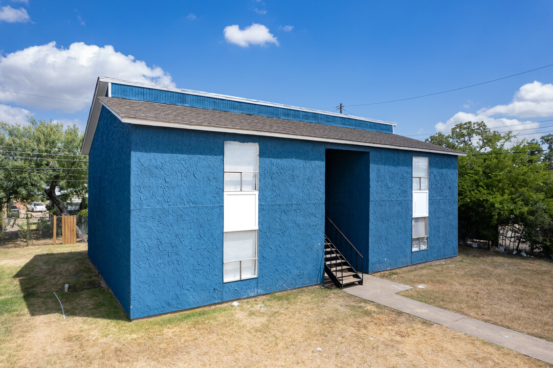 2810 Cypress Bend Cir in Bryan, TX - Building Photo