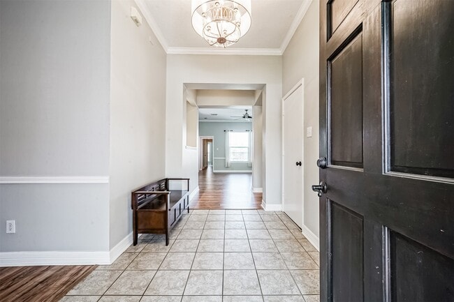 1523 Crescent Shores Ln in Seabrook, TX - Building Photo - Building Photo