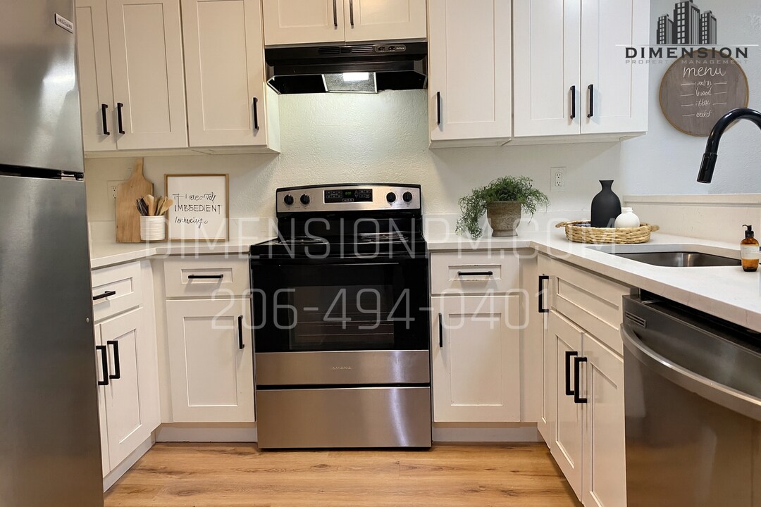 25131 98th Pl S, Unit D202 in Kent, WA - Building Photo