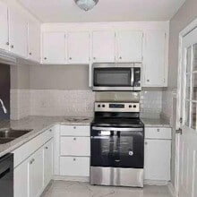 5323 Forest Park Dr in Mobile, AL - Building Photo - Building Photo