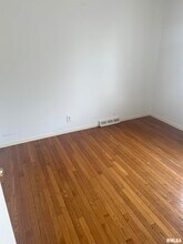 3060 Parkwild Dr in Bettendorf, IA - Building Photo - Building Photo