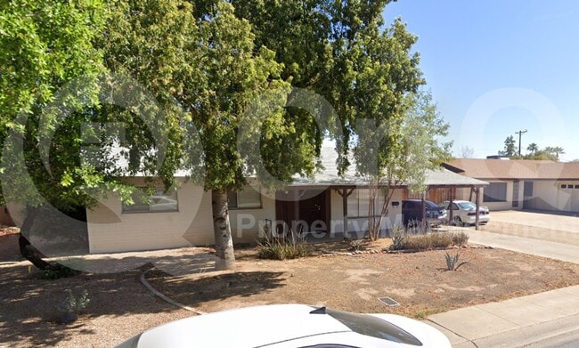 116 E Manhatton Dr in Tempe, AZ - Building Photo - Building Photo
