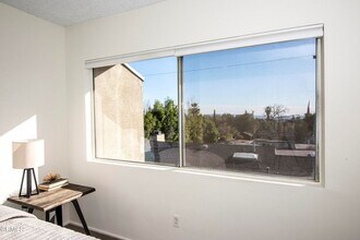 708 W Sierra Madre Blvd, Unit 35 in Sierra Madre, CA - Building Photo - Building Photo