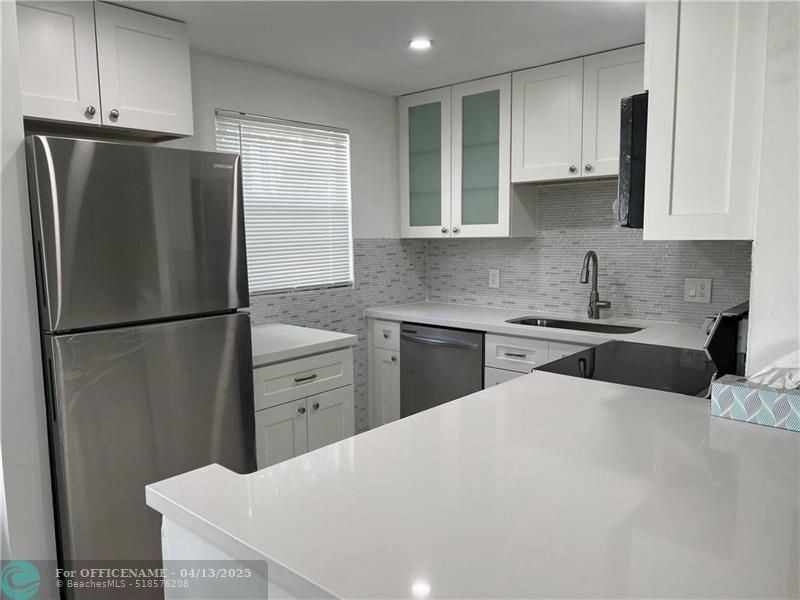 321 Newport V in Deerfield Beach, FL - Foto de edificio