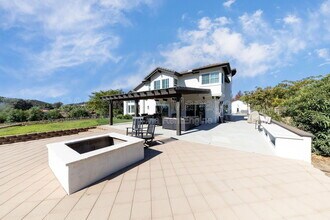 39550 Calle De Companero in Murrieta, CA - Building Photo - Building Photo