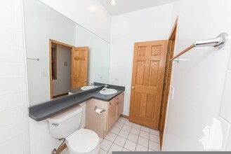 2653 N Wayne Ave, Unit 3 in Chicago, IL - Building Photo - Building Photo