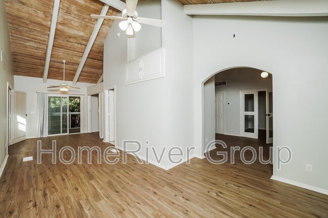5743 Eden Ln in Land O Lakes, FL - Building Photo - Building Photo