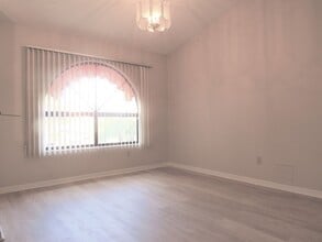 3152 Pell Mell Dr in Orlando, FL - Building Photo - Building Photo