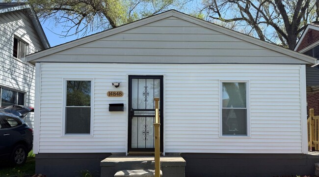 property at 14848 Cruse St