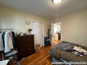 16-18 Silvey Place, Unit 1 in Somerville, MA - Building Photo - Building Photo