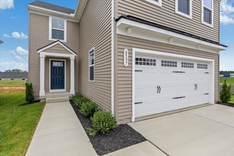 6537 Rockingham Way in Ruther Glen, VA - Building Photo - Building Photo