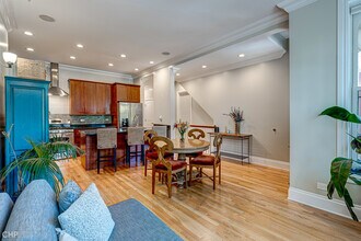 2116 W Potomac Ave in Chicago, IL - Building Photo - Building Photo