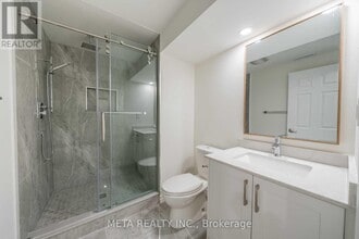 252 Howell Crescent in Pickering, ON - Building Photo - Building Photo