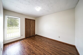 1531 Whitehall Blvd in Kent, OH - Building Photo - Building Photo