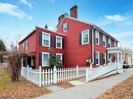 416 Front St in Belvidere, NJ - Building Photo