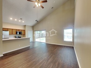 375 Lancer Oak Dr in Apopka, FL - Building Photo - Building Photo