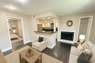 4023 N Hall St in Dallas, TX - Foto de edificio - Building Photo