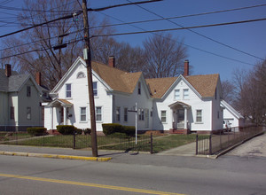 43 W Britannia St in Taunton, MA - Building Photo - Building Photo