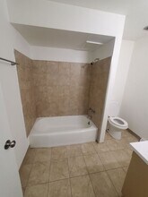 4454 S 14th St in Milwaukee, WI - Building Photo - Building Photo