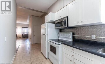 4993 King St in Lincoln, ON - Building Photo - Building Photo