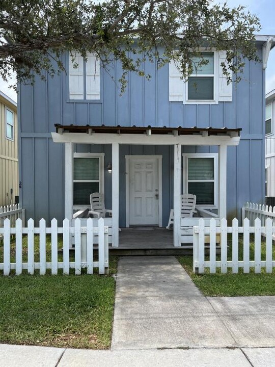 4212 TX-35 BUS in Rockport, TX - Foto de edificio