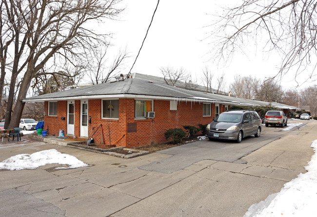 6310 Urbandale Ave in Des Moines, IA - Building Photo - Building Photo