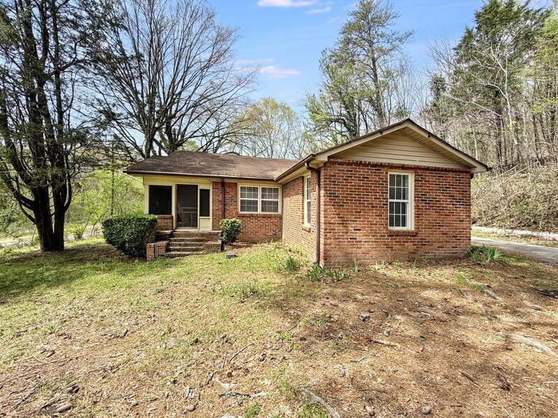 5026 Bud Holmes Rd in Pinson, AL - Building Photo