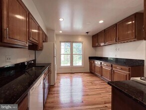 7132 Swansong Wy in Bethesda, MD - Building Photo - Building Photo